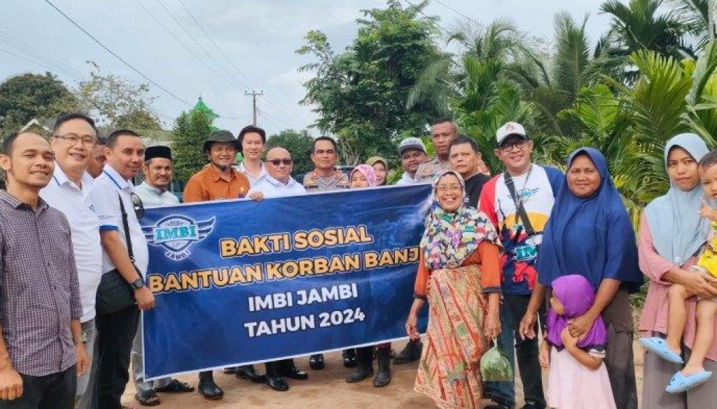 Imbi-Jambi-bagikan-sembako